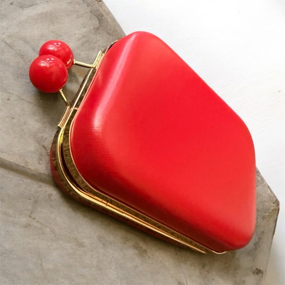 Elizabeth Arden Red Clutch with Gold Chain - Picture 5 of 9